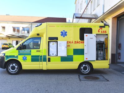 Sanitní vozidlo ZZS JčK - úprava pro transport pacientů s vysoce nakažlivou nákazou